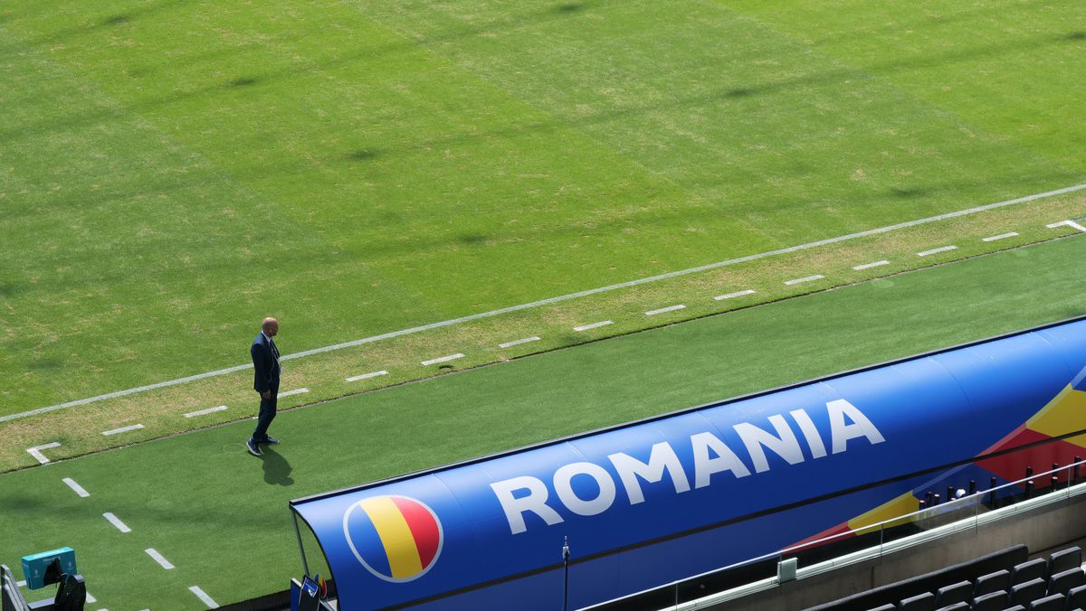 Gazon oribil la Frankfurt, în meciul României cu Slovacia » Amintește de un alt meci de poveste al „tricolorilor”