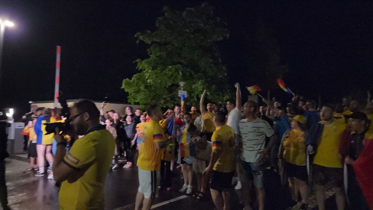 Cu doar două zile înainte de România - Olanda, Valentin Mihăilă a semnat: „Suntem fericiți să vă anunțăm”