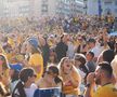 Atmosferă electrizantă în Piața George Enescu în trimpul meciului România - Slovacia / foto: Ionuț Iordache