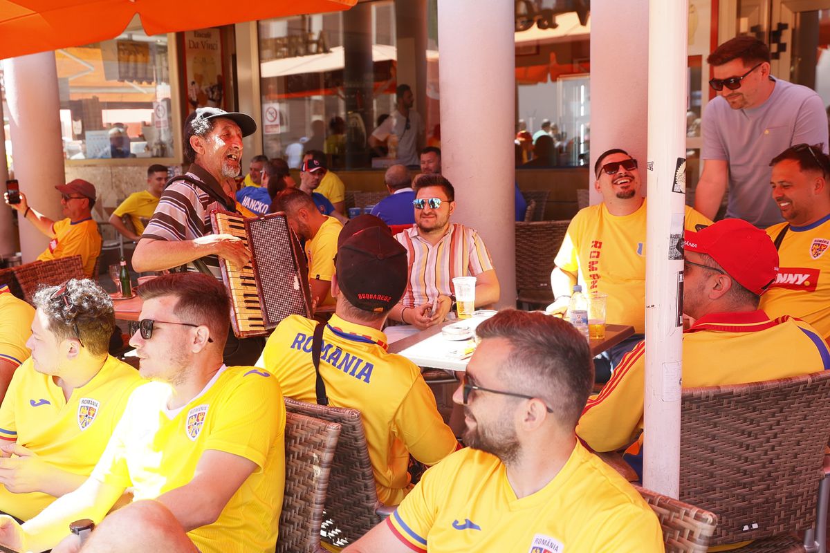 Atmosferă ca „acasă” la Frankfurt. Suporterii „tricolorilor” au luat cu asaltul orașul-port