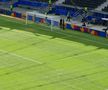 Gazon oribil la Frankfurt, în meciul României cu Slovacia » Amintește de un alt meci de poveste al „tricolorilor”