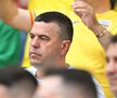 Cosmin Contra în tribune la România - Ucraina, foto: Imago