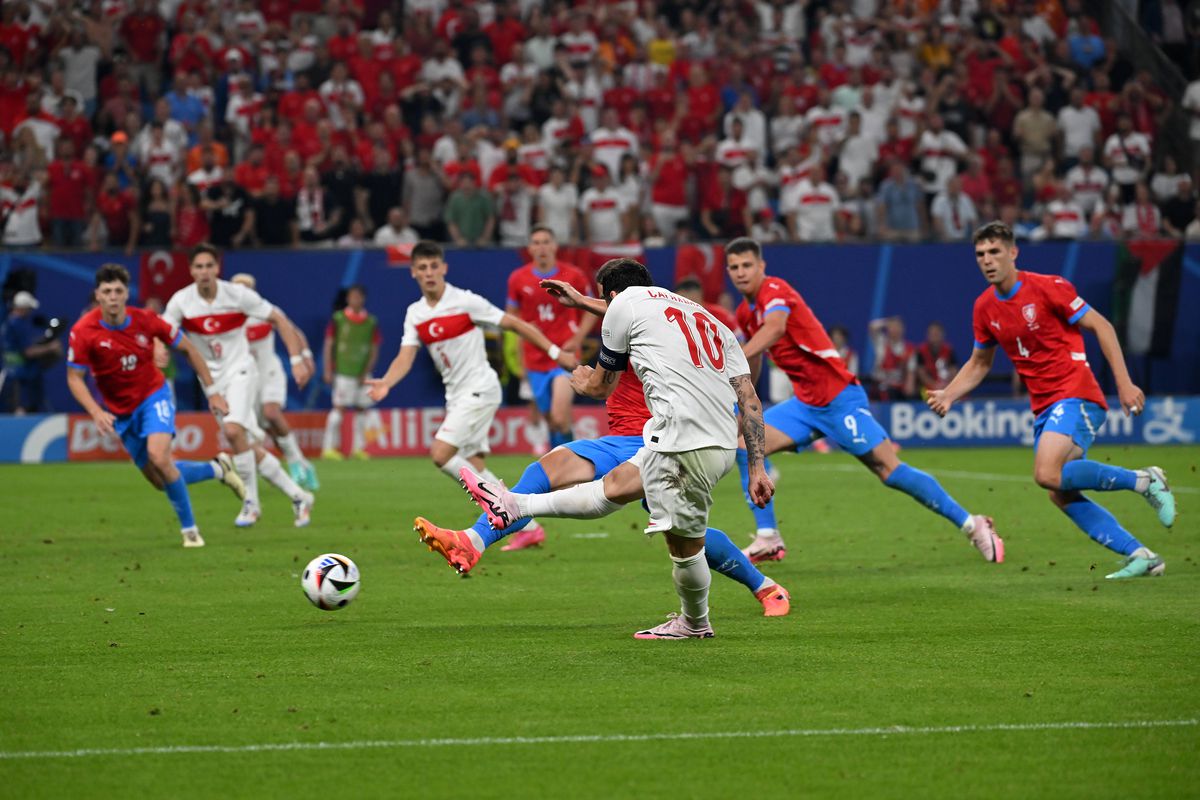 Cehia, OUT de la Euro 2024 » Istvan Kovacs, la centru în meciul cu cele mai multe cartonașe din istoria turneelor continentale