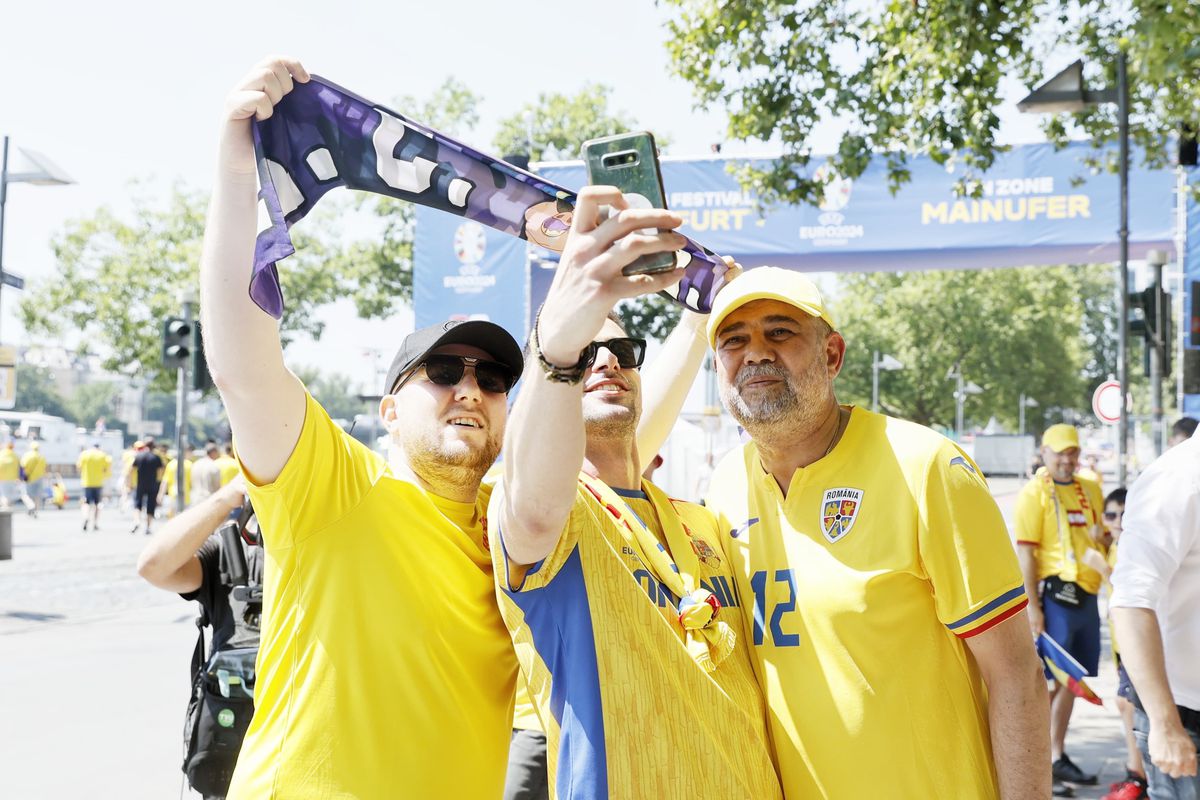 Atmosferă ca „acasă” la Frankfurt. Suporterii „tricolorilor” au luat cu asaltul orașul-port