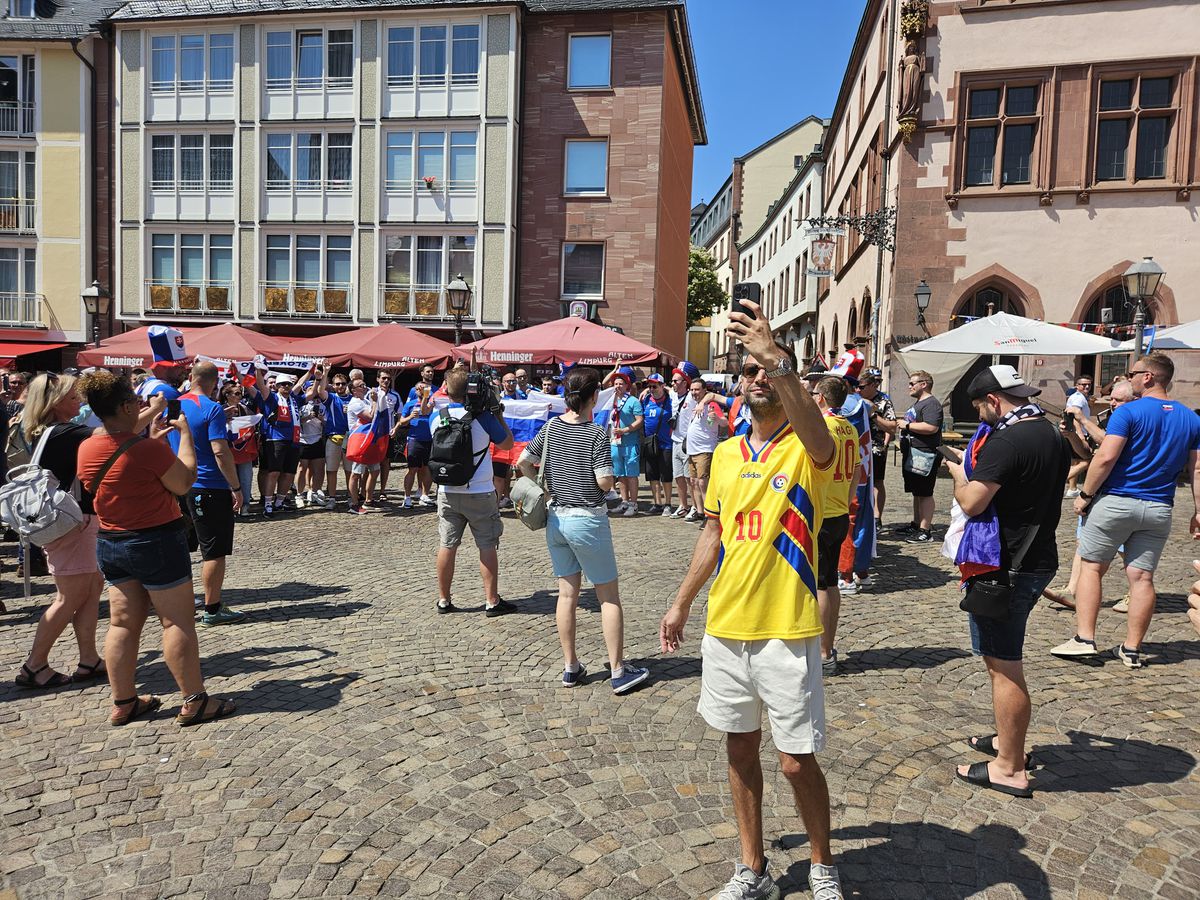 Ianis Hagi, TITULAR cu Slovacia?! » „A intrat foarte bine, mă aștept să fie în formula de start”