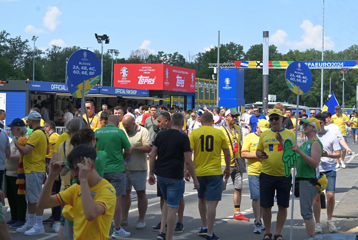 Slovacia - România, imagini cu fanii „tricolorilor” la intrarea în stadion + atmosfera creată de români