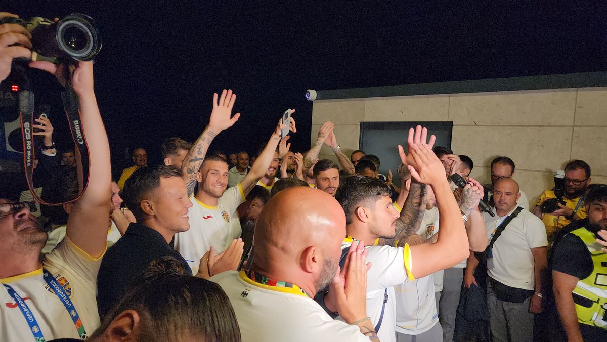 Cu doar două zile înainte de România - Olanda, Valentin Mihăilă a semnat: „Suntem fericiți să vă anunțăm”