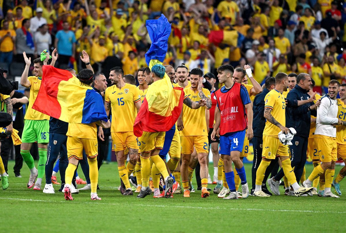 „Revenim în fotbalul mare!” » Claudiu Niculescu, unul dintre marii atacanți ai României, la picioarele naționalei lui Iordănescu: „De ce să nu sperăm la mai mult? Să recunoaștem un lucru”