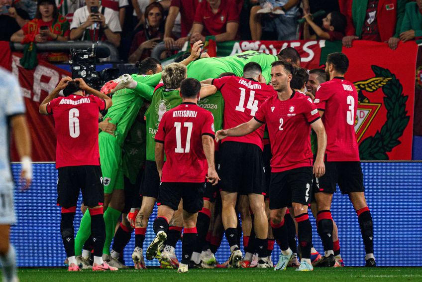 Georgia a învins-o pe Portugalia cu scorul de 2-0, în ultimul meci al grupelor de la Campionatul European din Germania. Gruzinii merg în optimi. În urma acestui rezultat, România va înfrunta Olanda în optimi.