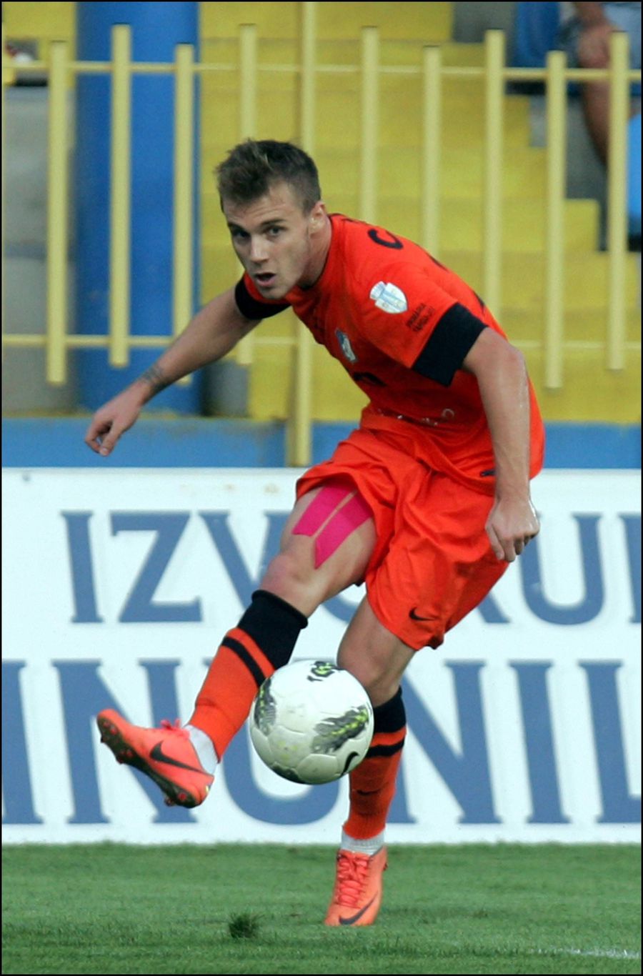 Alex Maxim în 2012, în tricoul celor de la Pandurii. Foto: Imago Images Alexandru Maxim, sunat de Gigi Becali: „Copile, luni vii la București și semnezi!”
