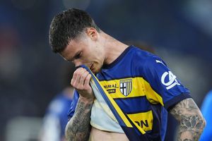 Avertisment pentru Dennis Man după un an slab la Parma » „Nu trebuie să se gândească numai la bani!”