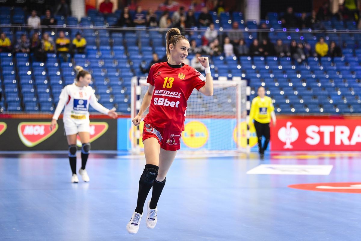 Noua handbalistă a vicecampioanei României, nuntă de vis în Muntenegru! Alegere curajoasă pentru rochie + imagini tari de la petrecerea „burlăcițelor”