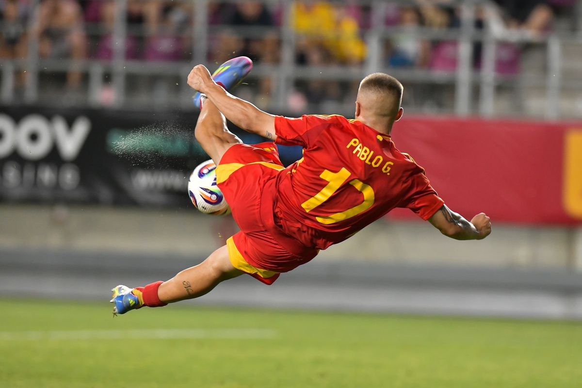 Spania U19 - Olanda U19 0-1. Viitor „portocaliu”: un autogol pe Giulești a tranșat finala Europeanului U19. Burleanu și arbitrii, huiduiți la premiere