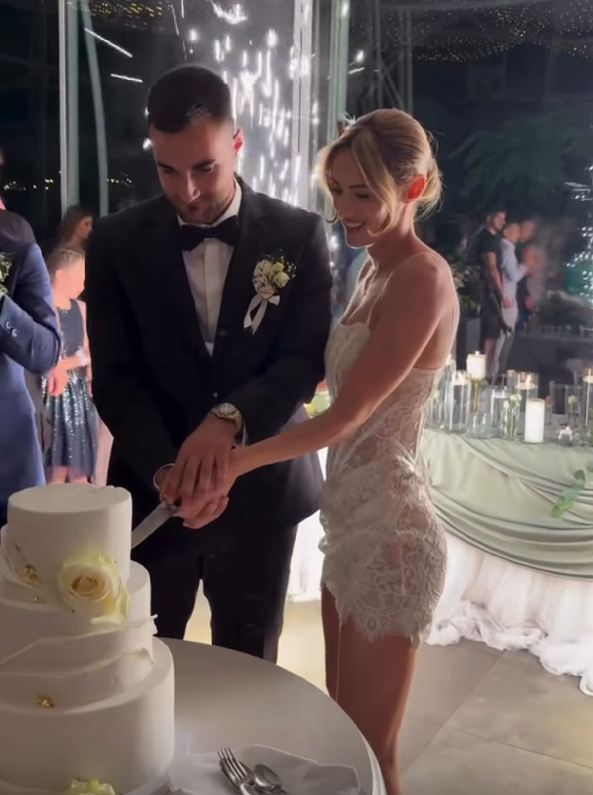 Noua handbalistă a vicecampioanei României, nuntă de vis în Muntenegru! Alegere curajoasă pentru rochie + imagini tari de la petrecerea „burlăcițelor”