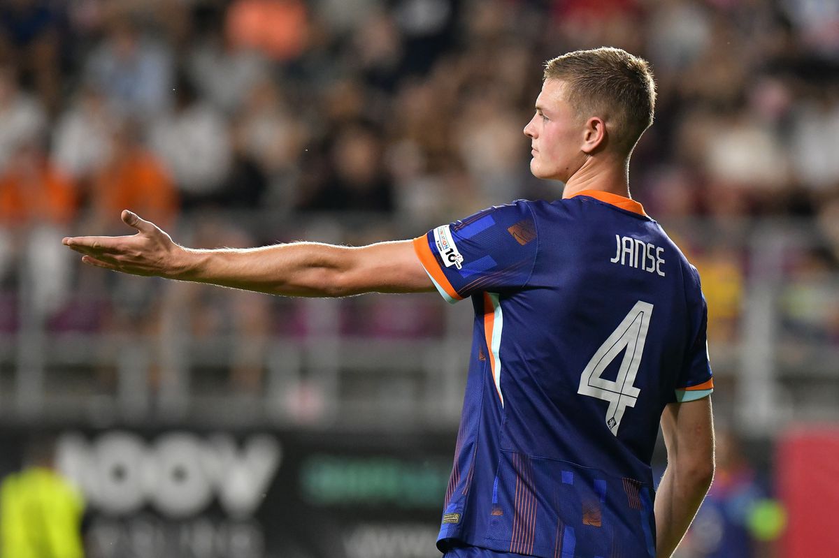 Spania U19 - Olanda U19 0-1. Viitor „portocaliu”: un autogol pe Giulești a tranșat finala Europeanului U19. Burleanu și arbitrii, huiduiți la premiere