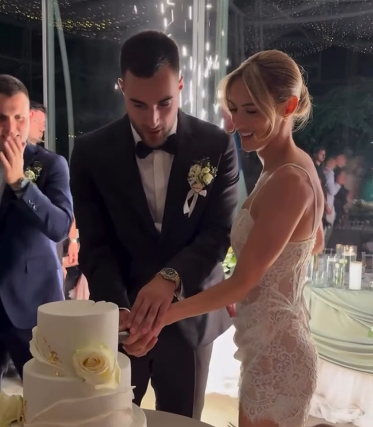 Noua handbalistă a vicecampioanei României, nuntă de vis în Muntenegru! Alegere curajoasă pentru rochie + imagini tari de la petrecerea „burlăcițelor”