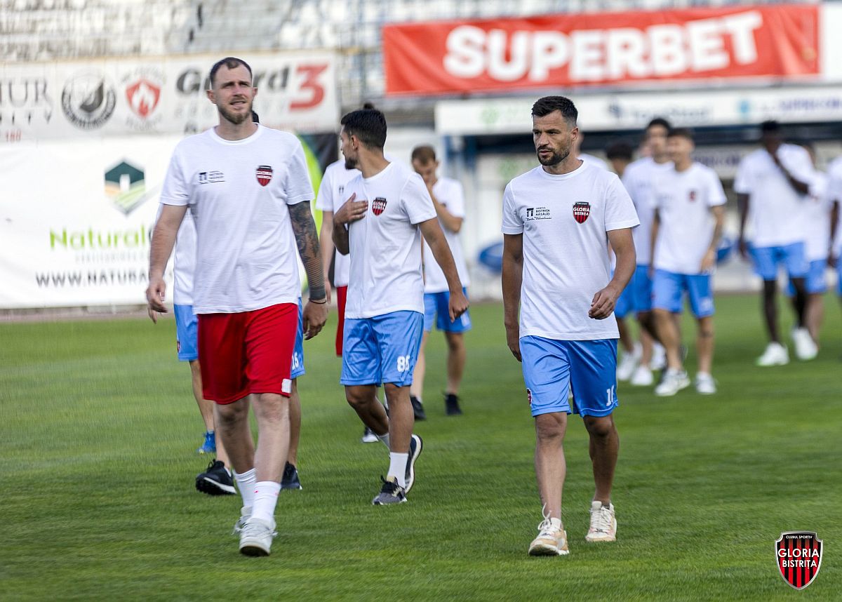 5 nume noi sub comanda lui Cristi Pustai la reunirea Gloriei Bistrița: doi abia au retrogradat din Superligă