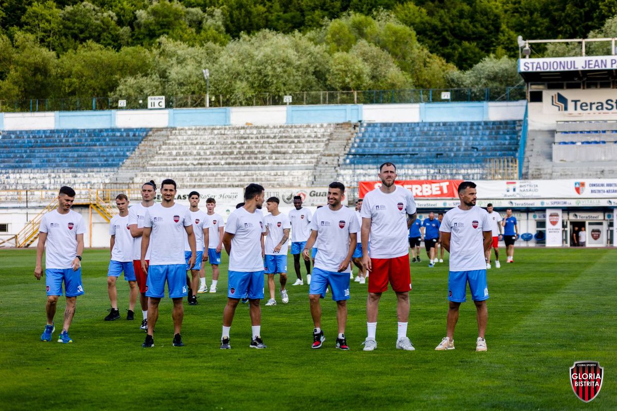 5 nume noi sub comanda lui Cristi Pustai la reunirea Gloriei Bistrița: doi abia au retrogradat din Superligă