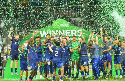 Spania U19 - Olanda U19 0-1. Viitor „portocaliu”: un autogol pe Giulești a tranșat finala Europeanului U19. Burleanu și arbitrii, huiduiți la premiere