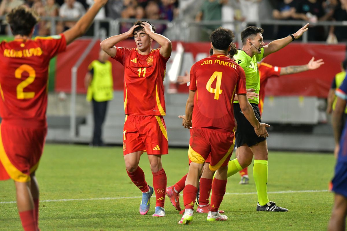 Spania U19 - Olanda U19 0-1. Viitor „portocaliu”: un autogol pe Giulești a tranșat finala Europeanului U19. Burleanu și arbitrii, huiduiți la premiere