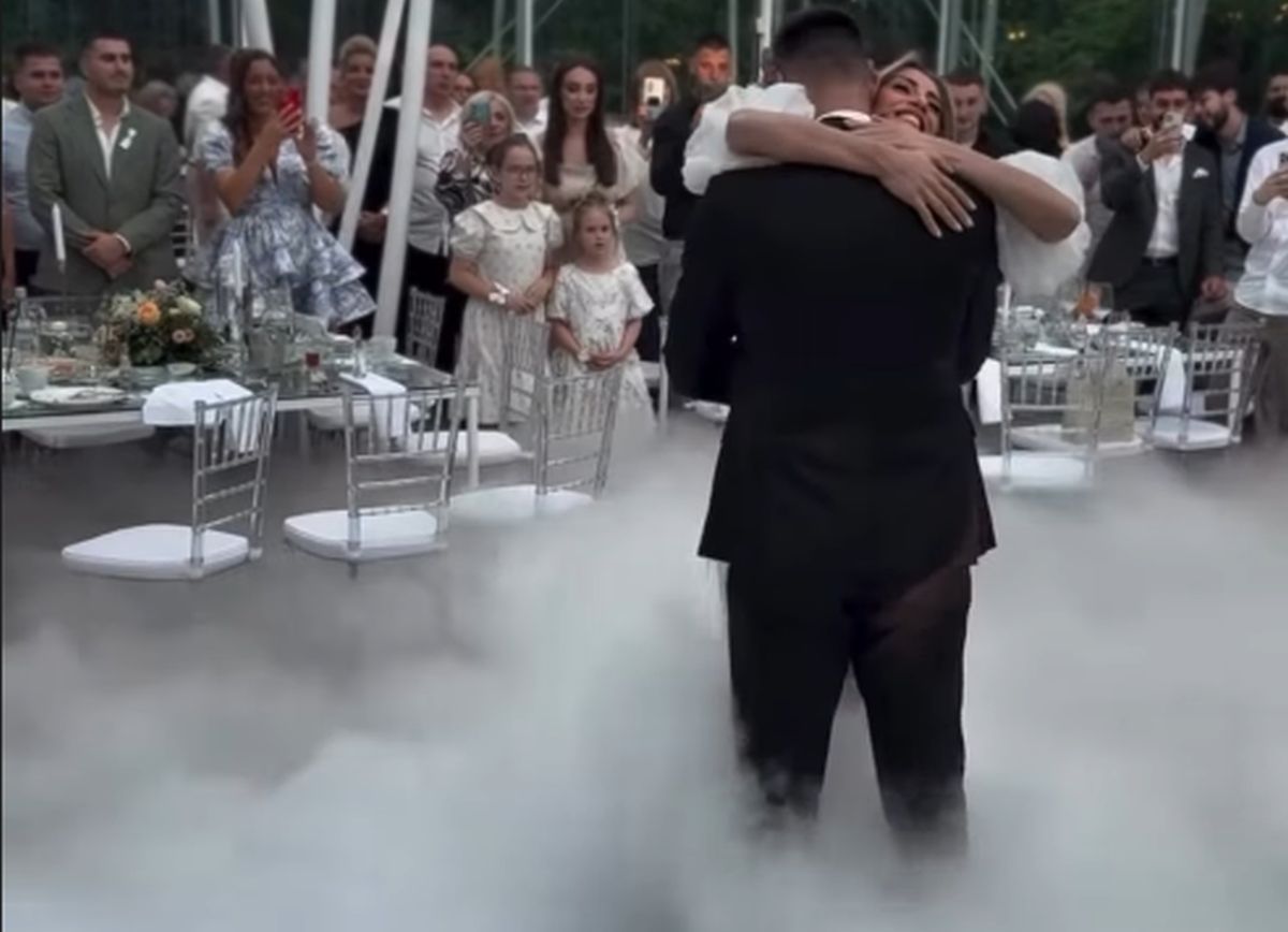 Noua handbalistă a vicecampioanei României, nuntă de vis în Muntenegru! Alegere curajoasă pentru rochie + imagini tari de la petrecerea „burlăcițelor”