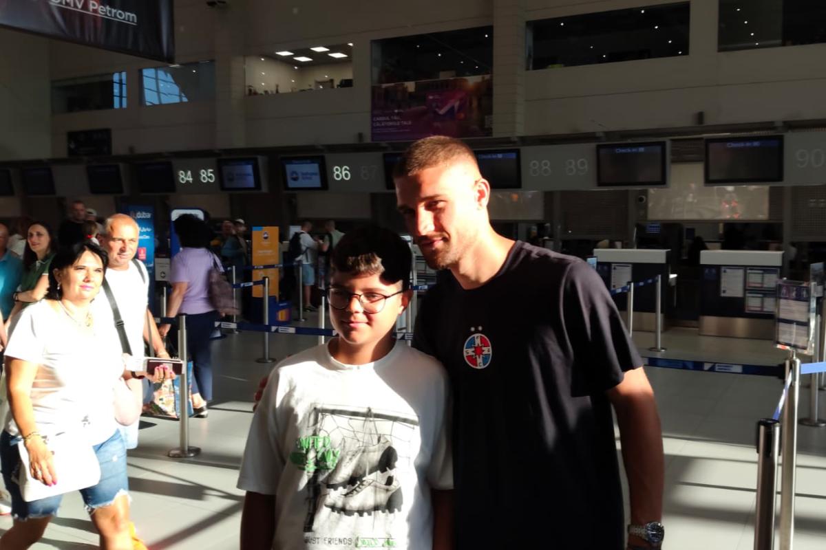 FCSB a plecat în primul cantonament al verii » Marele absent din lotul roș-albaștrilor