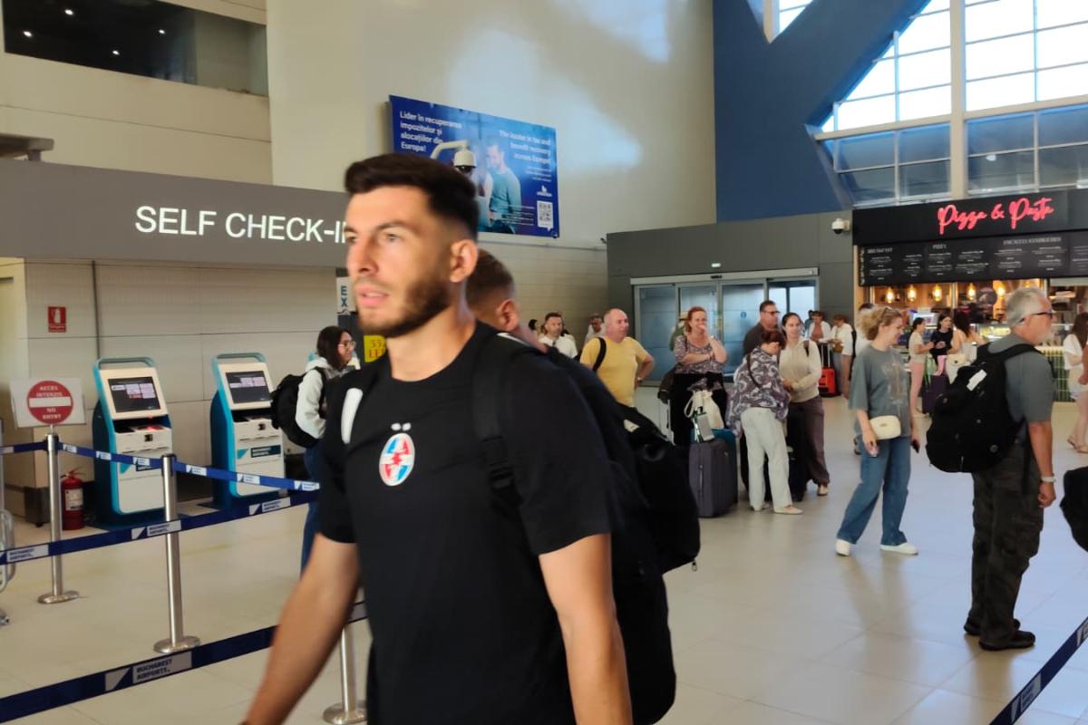 FCSB a plecat în primul cantonament al verii » Marele absent din lotul roș-albaștrilor