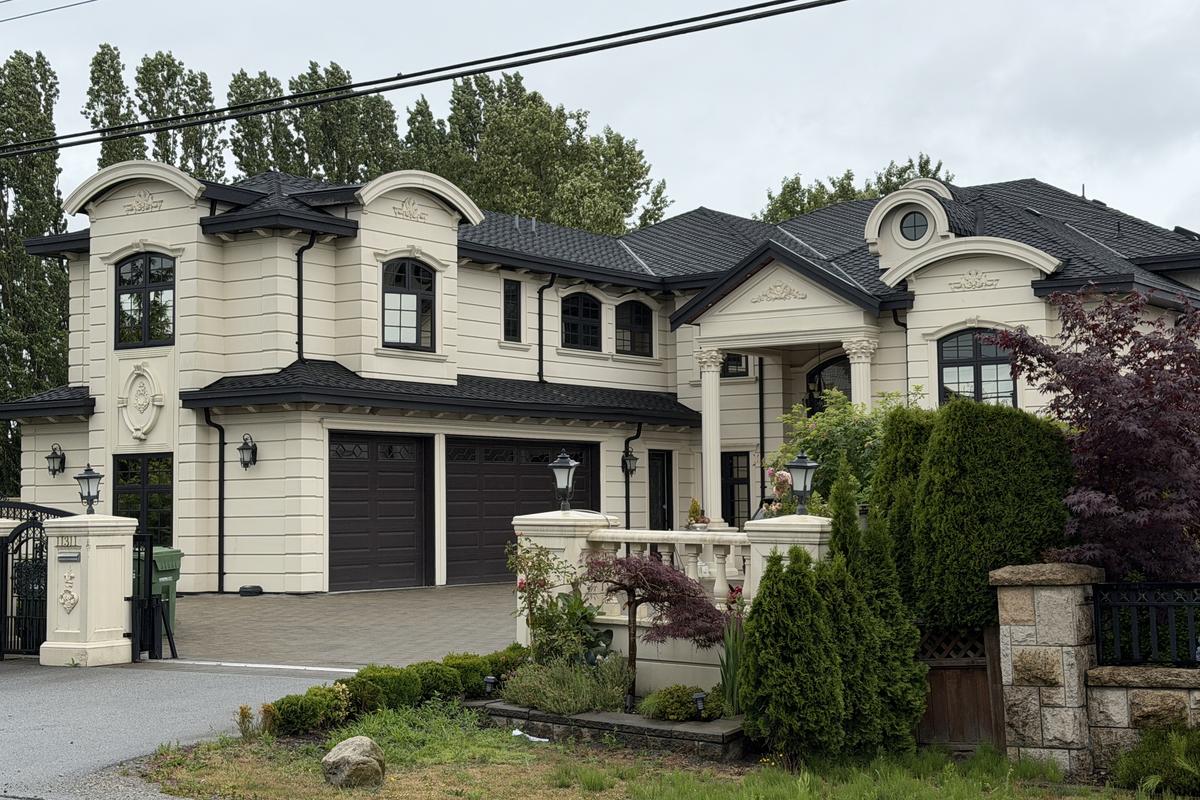 Sindromul Certeze lângă Vancouver » Ne-am trezit cazați într-o vilă colosală la Mondial: cum păcălesc canadienii statul