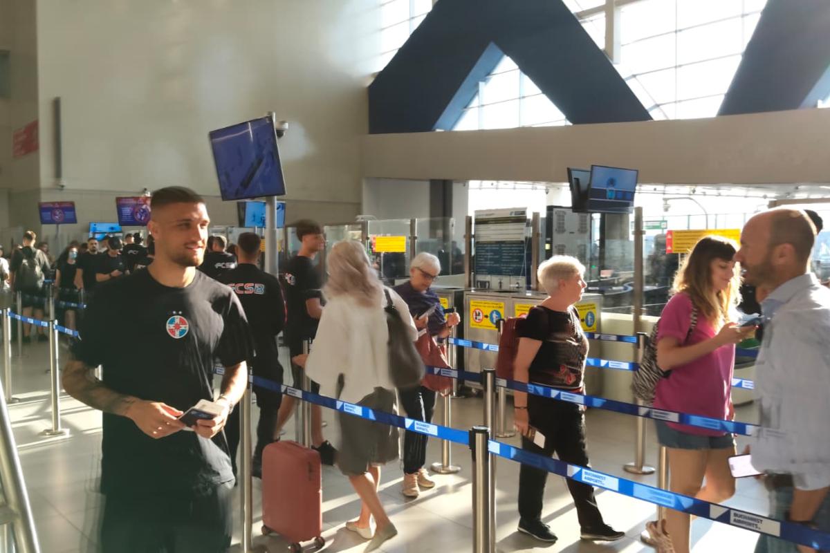 FCSB a plecat în primul cantonament al verii » Marele absent din lotul roș-albaștrilor