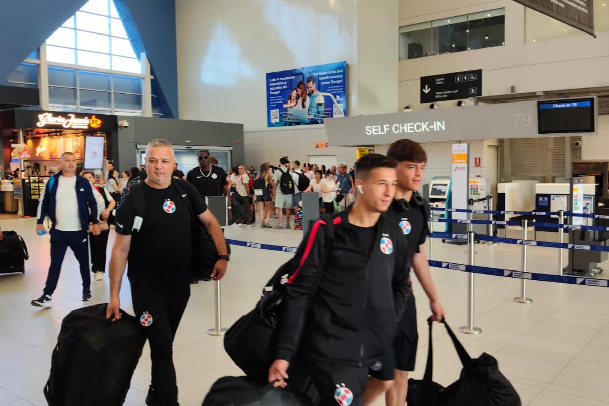 FCSB a plecat în primul cantonament al verii » Marele absent din lotul roș-albaștrilor