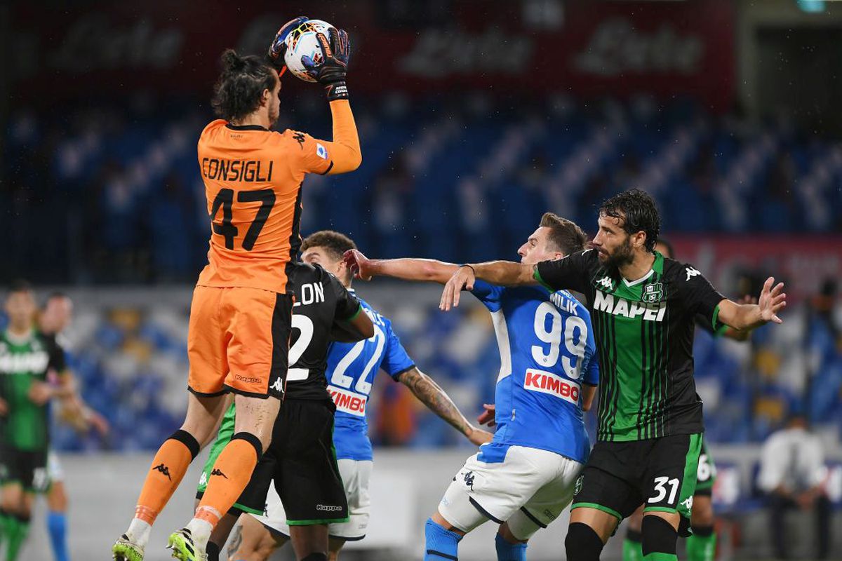 NAPOLI - SASSUOLO 2-0. Luptă crâncenă pentru Europa League în Serie A