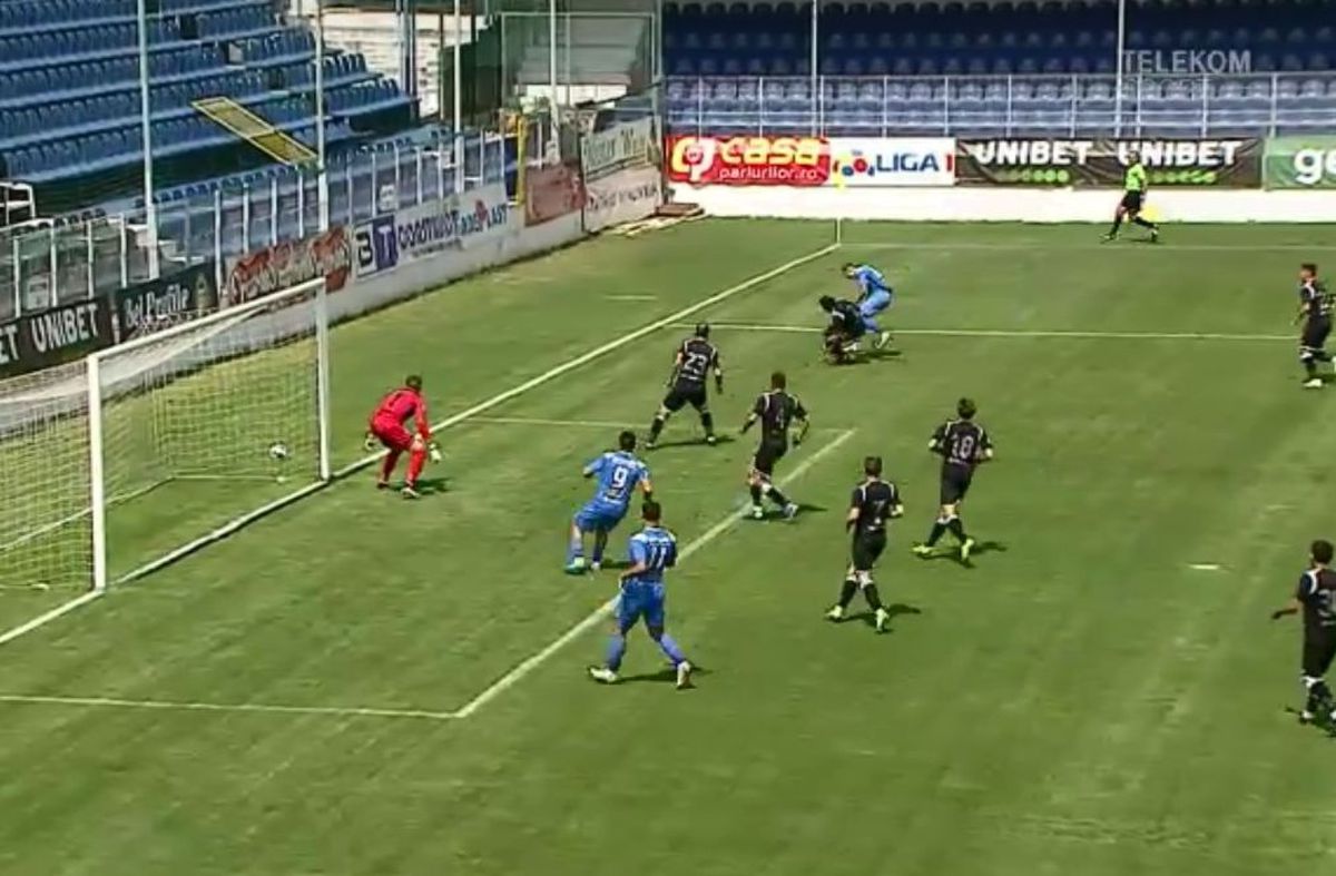 CLINCENI - POLI IAȘI. FOTO Cabral, jucătorul retestat negativ, a comis penalty în minutul 7!