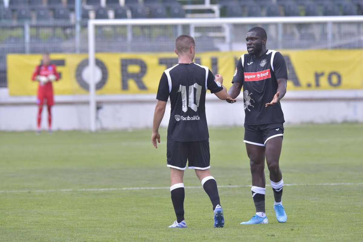 CLINCENI - POLI IAȘI 3-0 » VIDEO Elevii lui Ilie Poenaru, victorie mare în play-out » Cum arată clasamentul