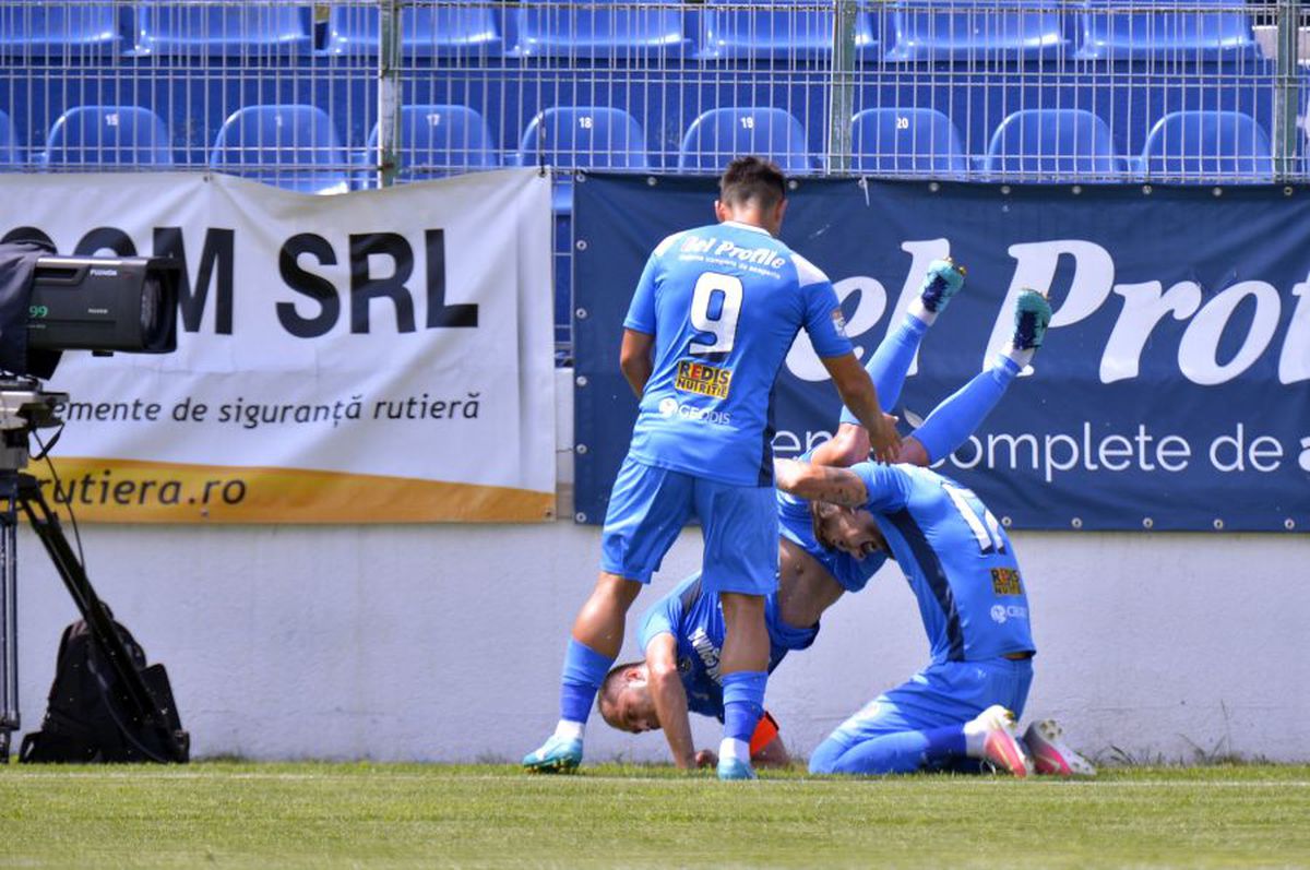 CLINCENI - POLI IAȘI 3-0 » VIDEO Elevii lui Ilie Poenaru, victorie mare în play-out » Cum arată clasamentul