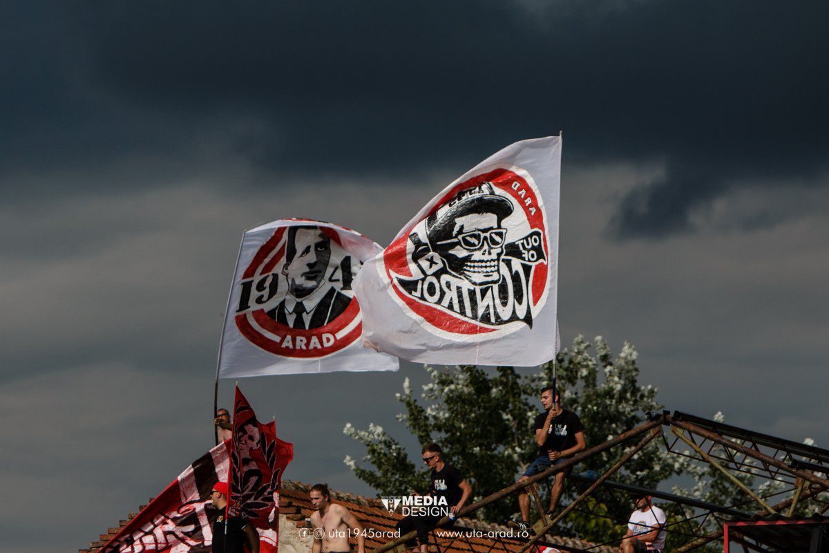 UTA - RAPID 1-2. EXCLUSIV // UPDATE Ultrașii arădeni au vrut să-l bată pe Dan Alexa! Ce a pățit antrenorul Rapidului: „Dacă aveau cuțit?”