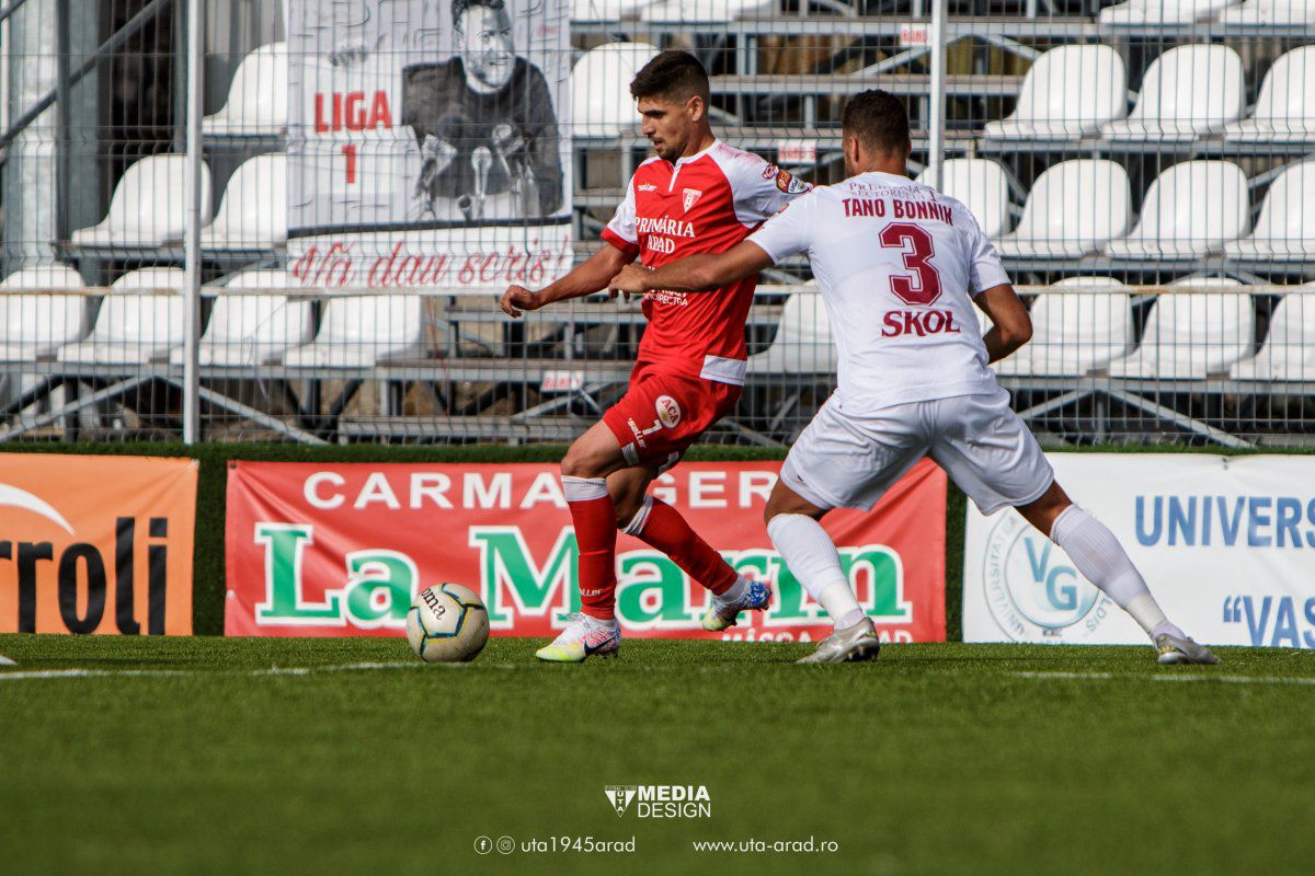 UTA - RAPID 1-2. EXCLUSIV // UPDATE Ultrașii arădeni au vrut să-l bată pe Dan Alexa! Ce a pățit antrenorul Rapidului: „Dacă aveau cuțit?”