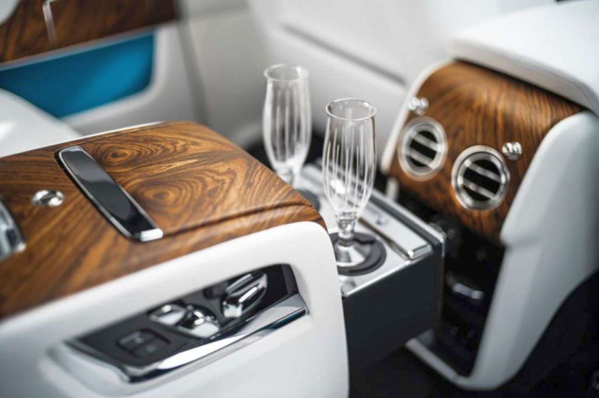 WOW! Mirel Rădoi s-a afișat pentru prima oară cu superbolidul de 300.000 de euro