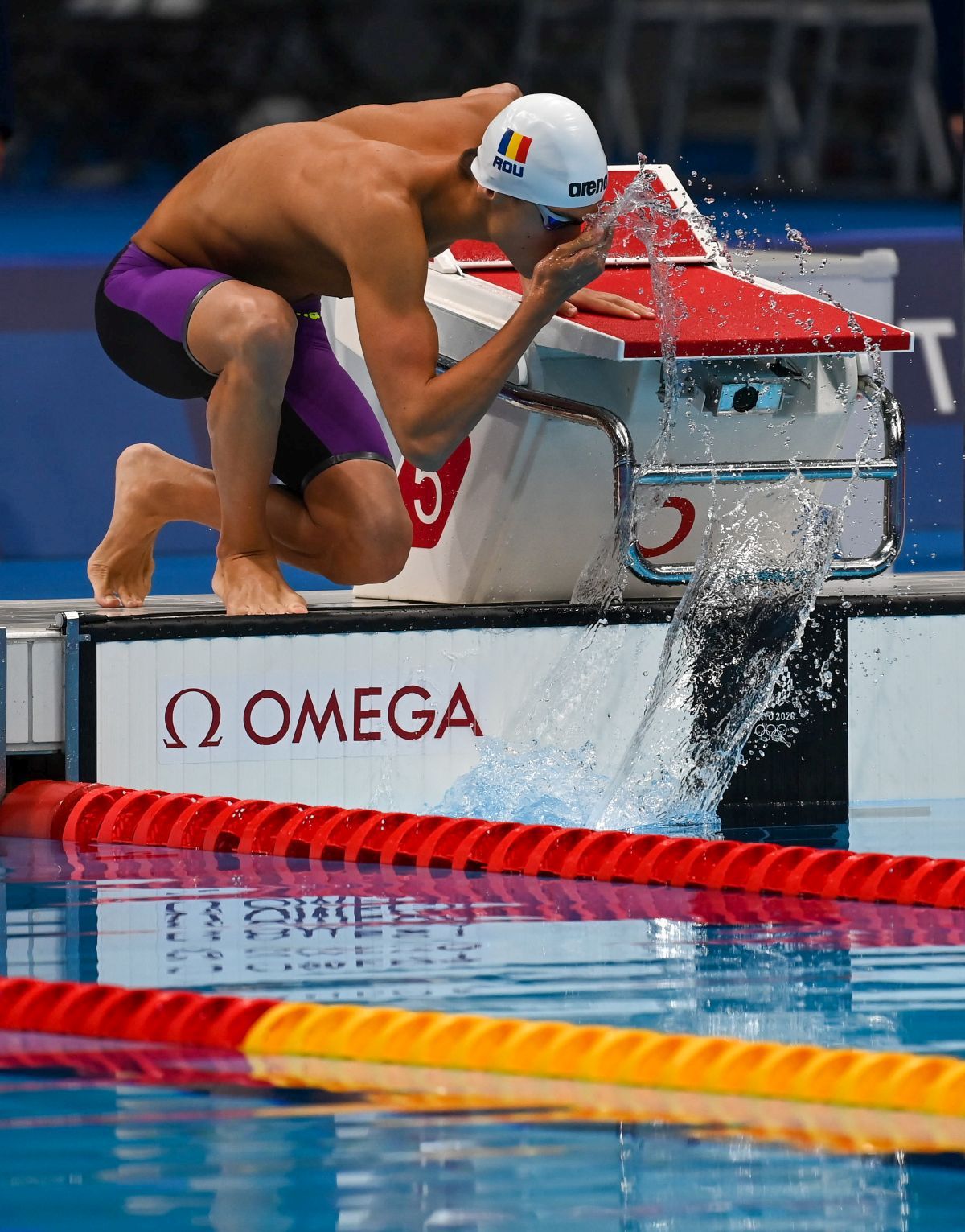 David Popovici se califică în finală la 200m liber la Jocurile Olimpice