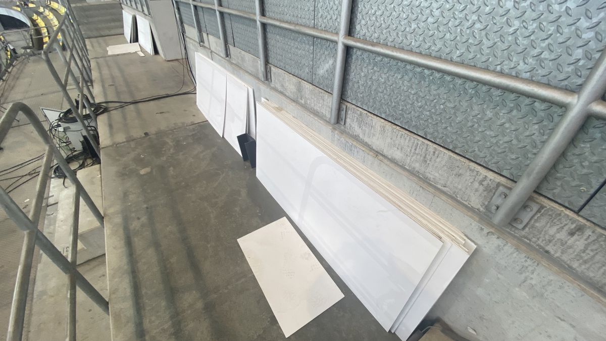 S-a ales praful după Euro! » N-am învățat nimic: imagini deplorabile de pe Arena Națională