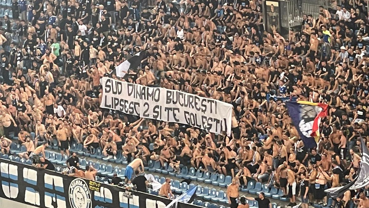 După 10 ani » Galeria lui FCU Craiova, spectacol pe „Oblemenco” + n-au uitat de rivala din oraș