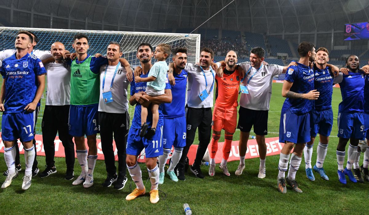 FCU Craiova - Dinamo 1-0. Oltenii au sărbătorit cu fanii prima victorie în Liga 1 pe „Oblemenco” » Mutu, dezlănțuit
