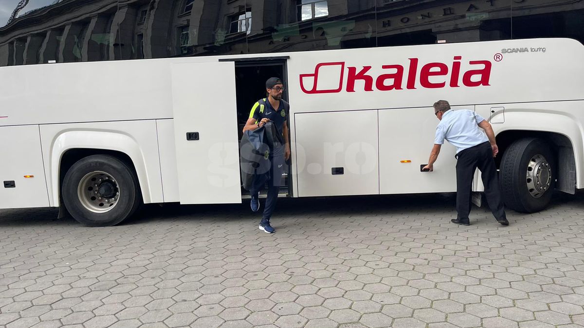 Imaginea serii din Bulgaria » Cum arată postul de comentator la CSKA 1948 Sofia - FCSB