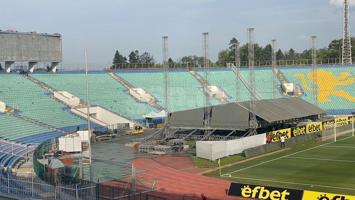 Prezență-surpriză în tribunele arenei „Vasil Levski” » Plecat în vară de la FCSB a venit să semneze cu CSKA 1948