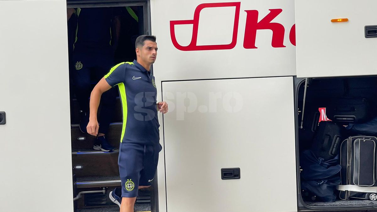 Imaginea serii din Bulgaria » Cum arată postul de comentator la CSKA 1948 Sofia - FCSB