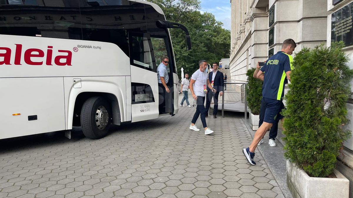 Prezență-surpriză în tribunele arenei „Vasil Levski” » Plecat în vară de la FCSB a venit să semneze cu CSKA 1948