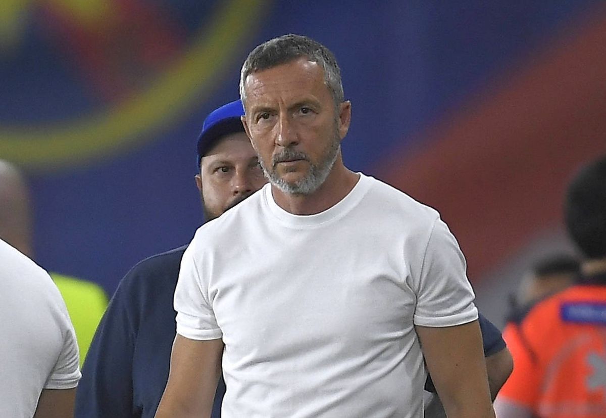 MM a stat în tribune la CSKA 1948 - FCSB » Alături de cine a urmărit meciul și ce probleme a avut la pauză