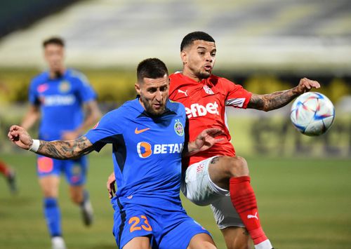 Mijlocașii Emil Tsenov, 21 de ani, și Antonio Vutov, 27 de ani, au vorbit despre eșecul cu FCSB. Foto: Cristi Preda