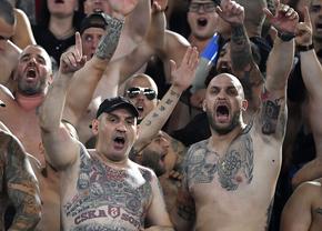 Sepsi în infern, FCSB ca la județeană! Ultrașii bulgari au săpat un mormânt în mijlocului stadionului în semn de protest împotriva conducerii