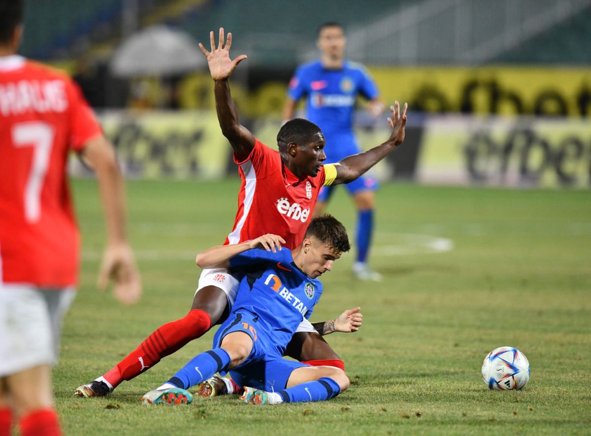 Discurs dur la pauză! CSKA 1948 și FCSB, criticate pentru jocul prestat: „Toți jucătorii de la FCSB mi s-au părut lenți, greoi, previzibili”