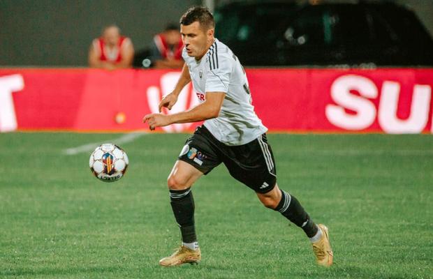 Două plecări de ultimă oră din SuperLiga » Jucătorul care a reziliat la o lună de la transfer